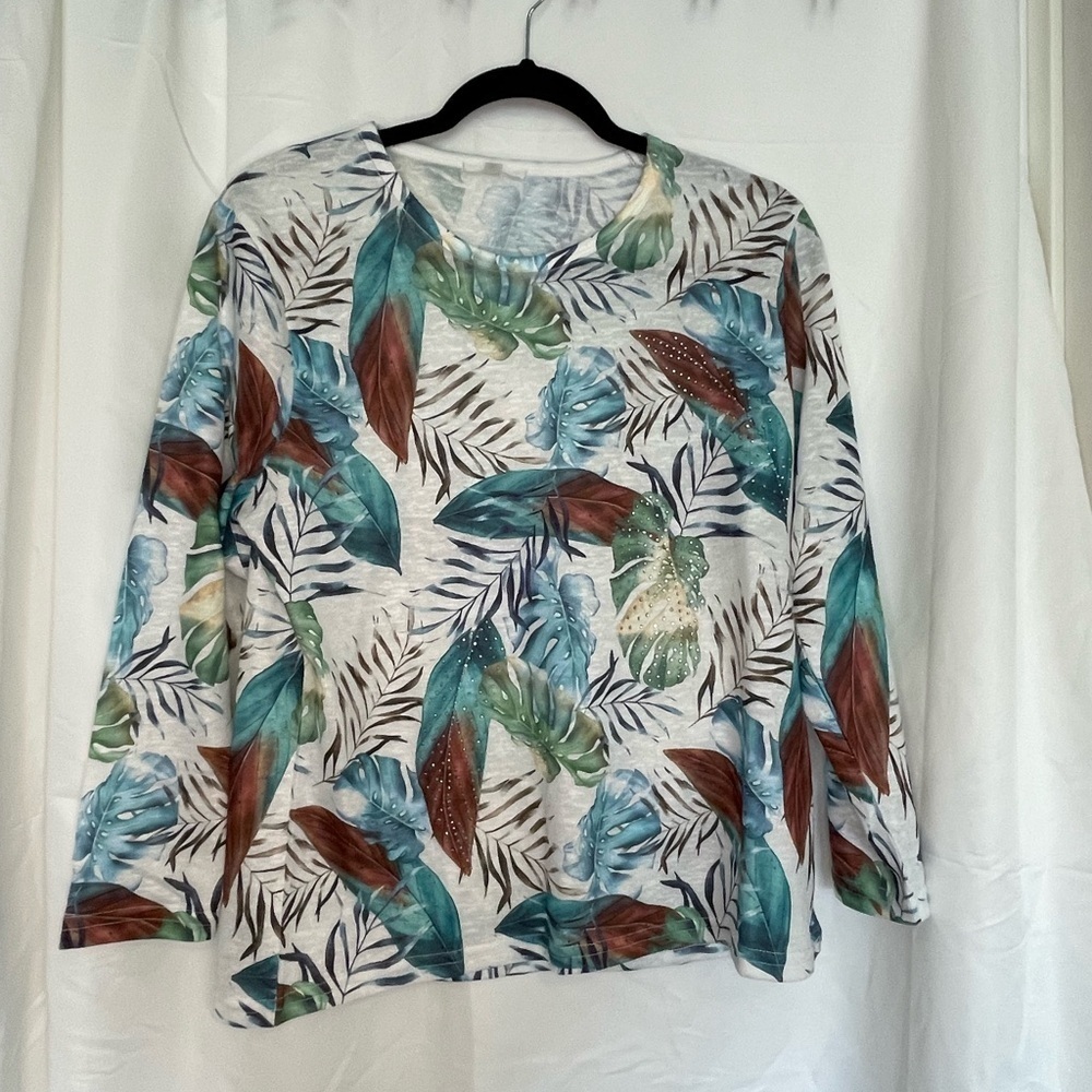 Milano feather and leaf Print Women's Top​​​​​​